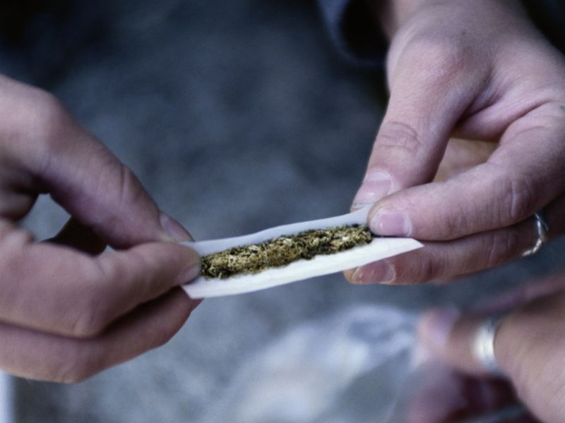 Pot Replacing Tobacco, Booze as Teens' Drug of Choice