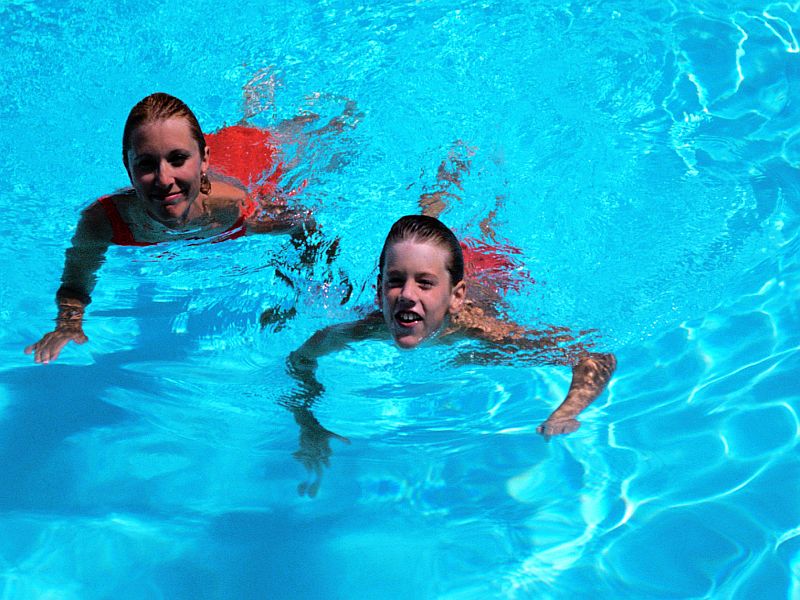 Outdoor Swimming Pools Not a COVID-19 Risk: Expert