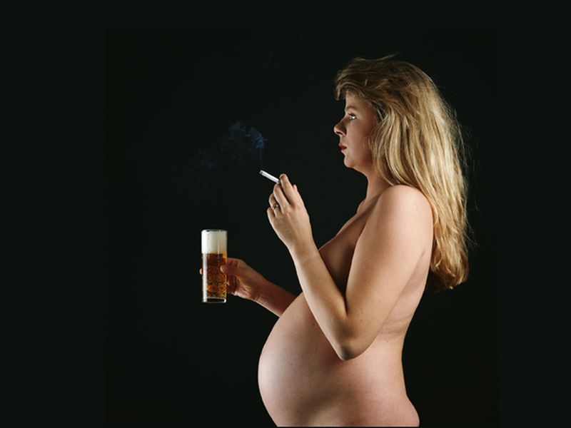 Pregnant Moms Who Smoke, Drink Put Babies at Risk of SIDS: Study