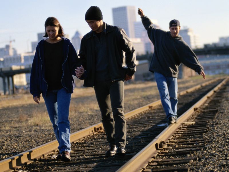 News Picture: Train Tracks Deadly for Kids, But Many Parents Underestimate the Danger