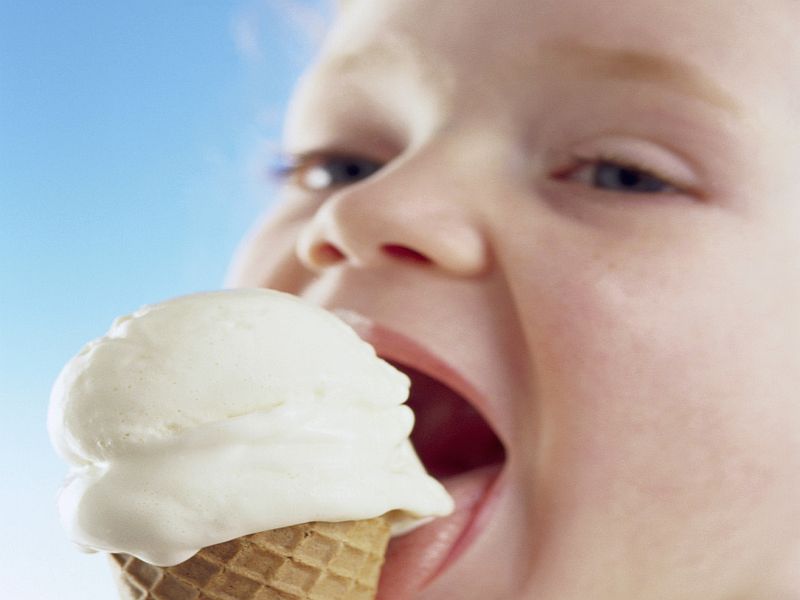 News Picture: The Scoop on Ice Cream, Frozen Yogurt and Snow Cones