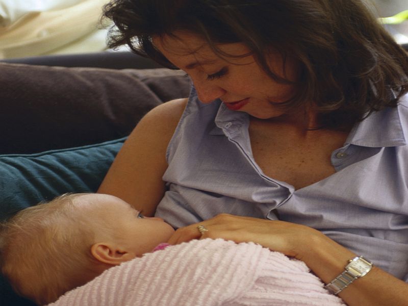 Employers Need to Do More to Help Breastfeeding Moms: Survey