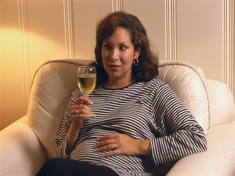 Even a Little Drinking While Pregnant Ups Miscarriage Odds: Study
