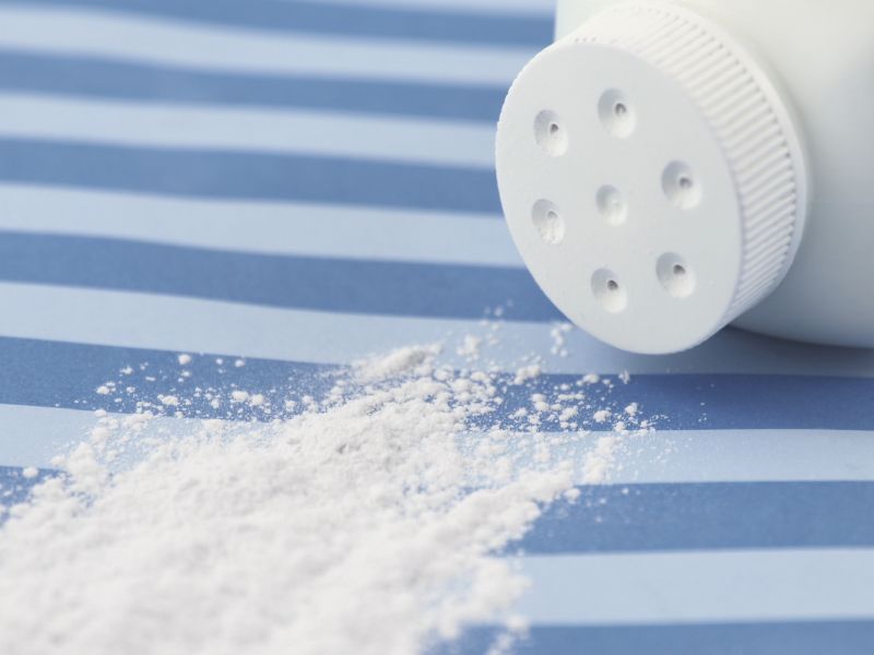 News Picture: Study Links Asbestos in Talcum Powder to Deadly Cancer