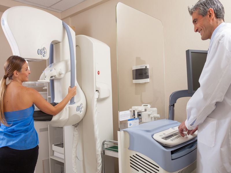 Mammograms in 40s Can Save Women's Lives, Study Finds