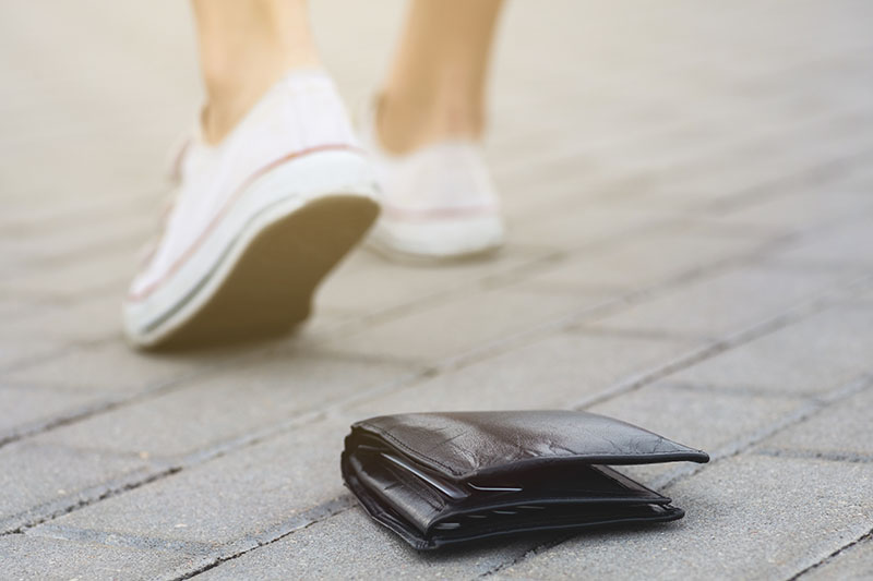 'Lost Wallet' Test Reveals How Honest People Are