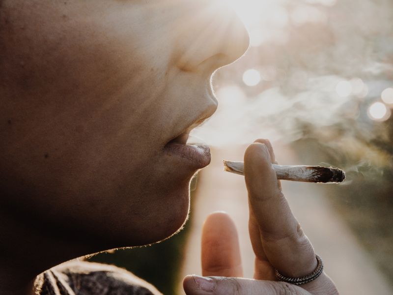 Is Pot Use a Heart Risk After Surgery?